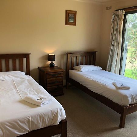 The Rocks Apartments Halls Gap Luaran gambar