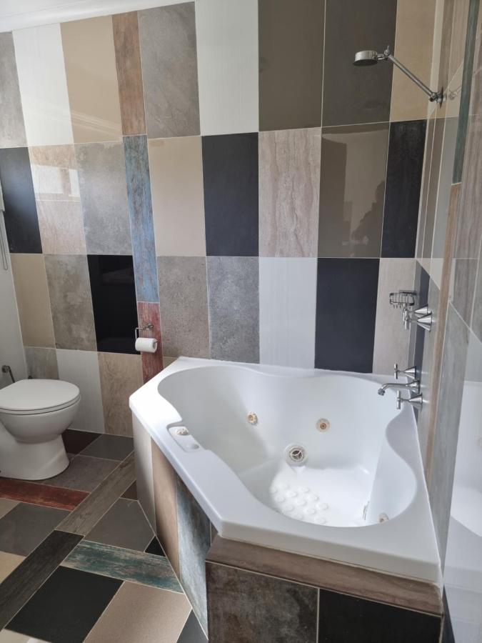 The Rocks Apartments Halls Gap Luaran gambar