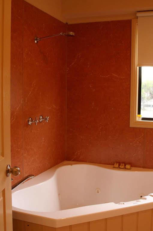 The Rocks Apartments Halls Gap Luaran gambar